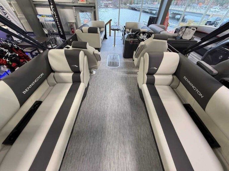 2026 Bennington 22SSR - SPS - SPECIAL PACKAGE US-ETWS9036J526 [photo 15]